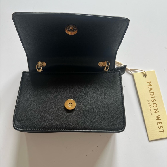 Small black clutch - Picture 2 of 3